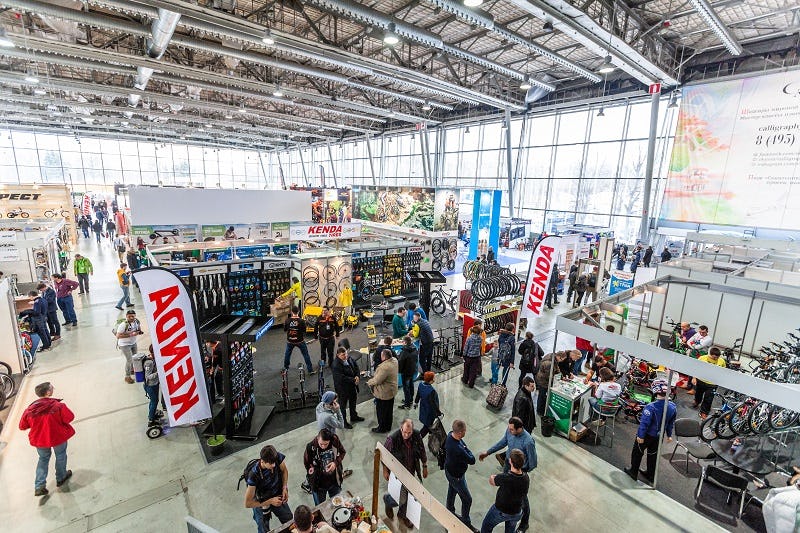 Main hall of Sokolniki park was fully booked for Velo-park. – Photo Andrey Khorkov